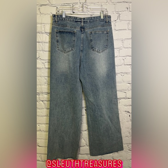 NWT Cider Women’s Distressed Light Wash Wide Leg Jeans Size XL - Picture 6 of 7